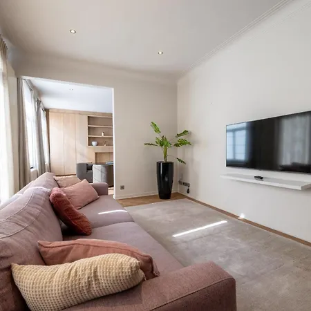 Bed and Breakfast Euphrosina Boutique Met Verwarmd Zwembad, Sauna, Vlakbij Het Οστένδη