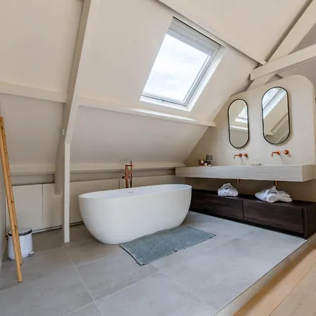 Euphrosina Boutique Met Verwarmd Zwembad, Sauna, Vlakbij Het Couette-café Ostende