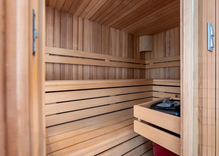 Alojamento de Acomodação e Pequeno-almoço Euphrosina Boutique Met Verwarmd Zwembad, Sauna, Vlakbij Het