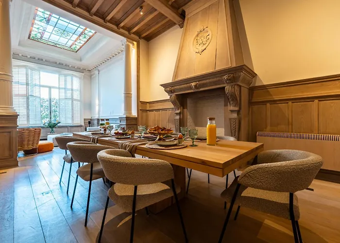 Euphrosina Boutique Met Verwarmd Zwembad, Sauna, Vlakbij Het Alojamento de Acomodação e Pequeno-almoço Ostend